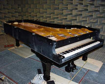 piano in anechoic chamber